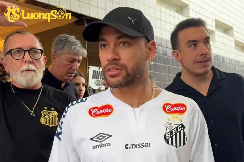 Đây là câu chuyện nóng xong phía Neymar xác nhận vẫn chưa nhận được thông tin chính thức (Ảnh: GOAL)