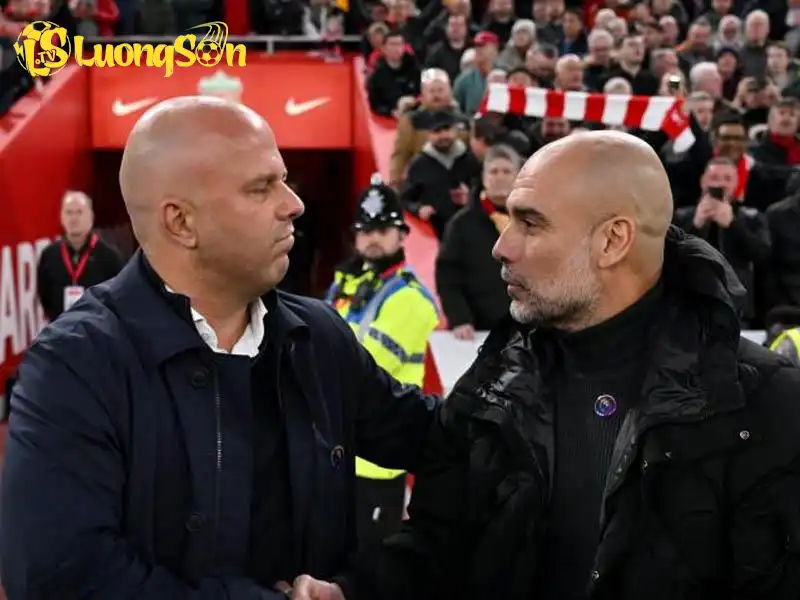 Guardiola sẽ thắng Slot? Guardiola sẽ thắng Slot?