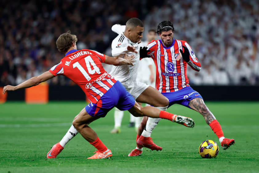 Cuộc đối đầu giữa Atletico Madrid và Real Madrid luôn rất nóng.
